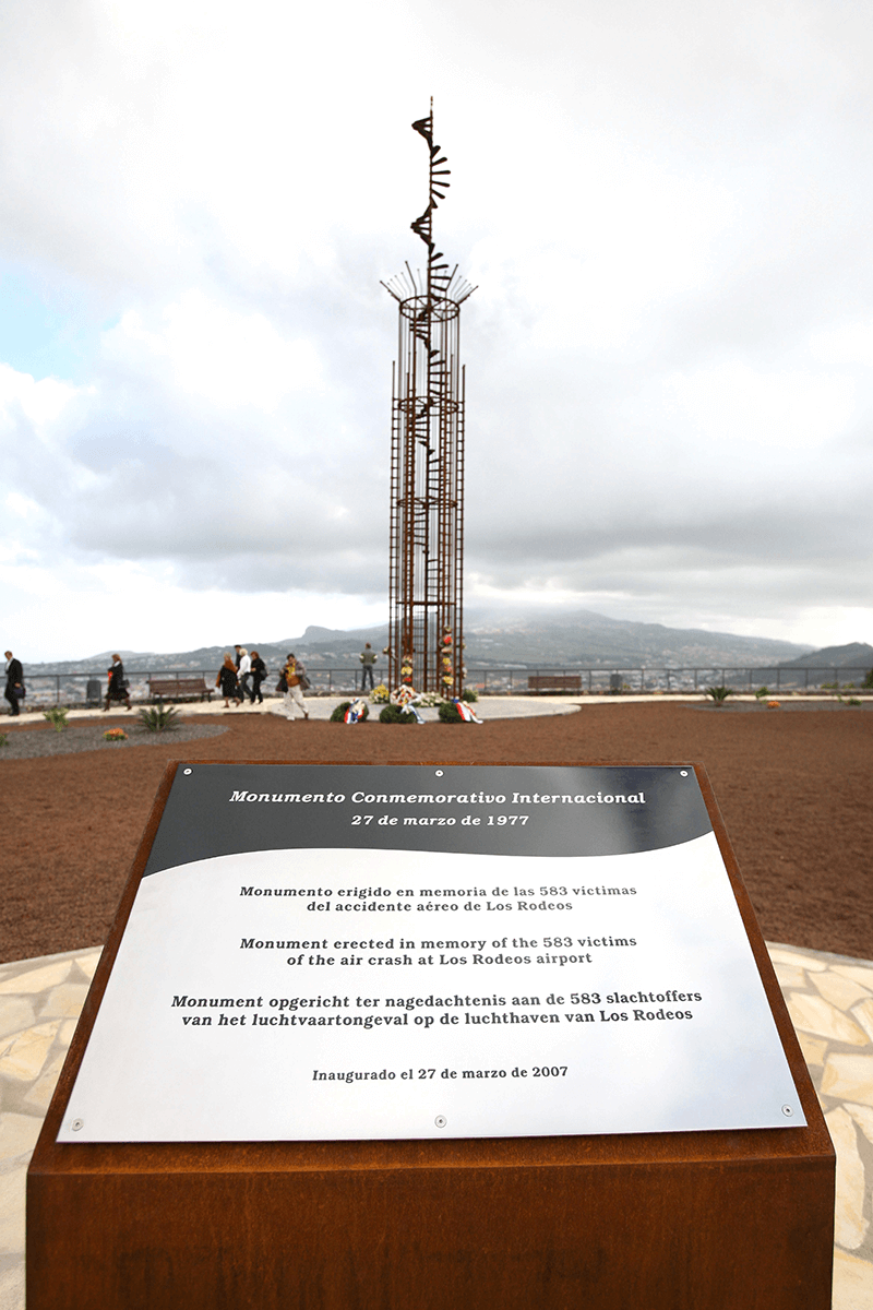 tenerife airport disaster survivors